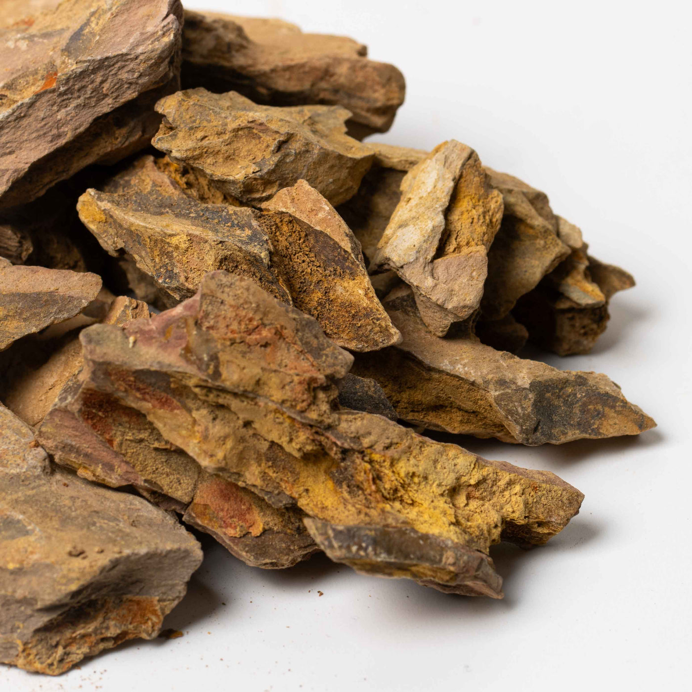Natural dragon stone shards, ideal for terrariums, aquariums, and plant displays, offering unique textures and earthy visual appeal.